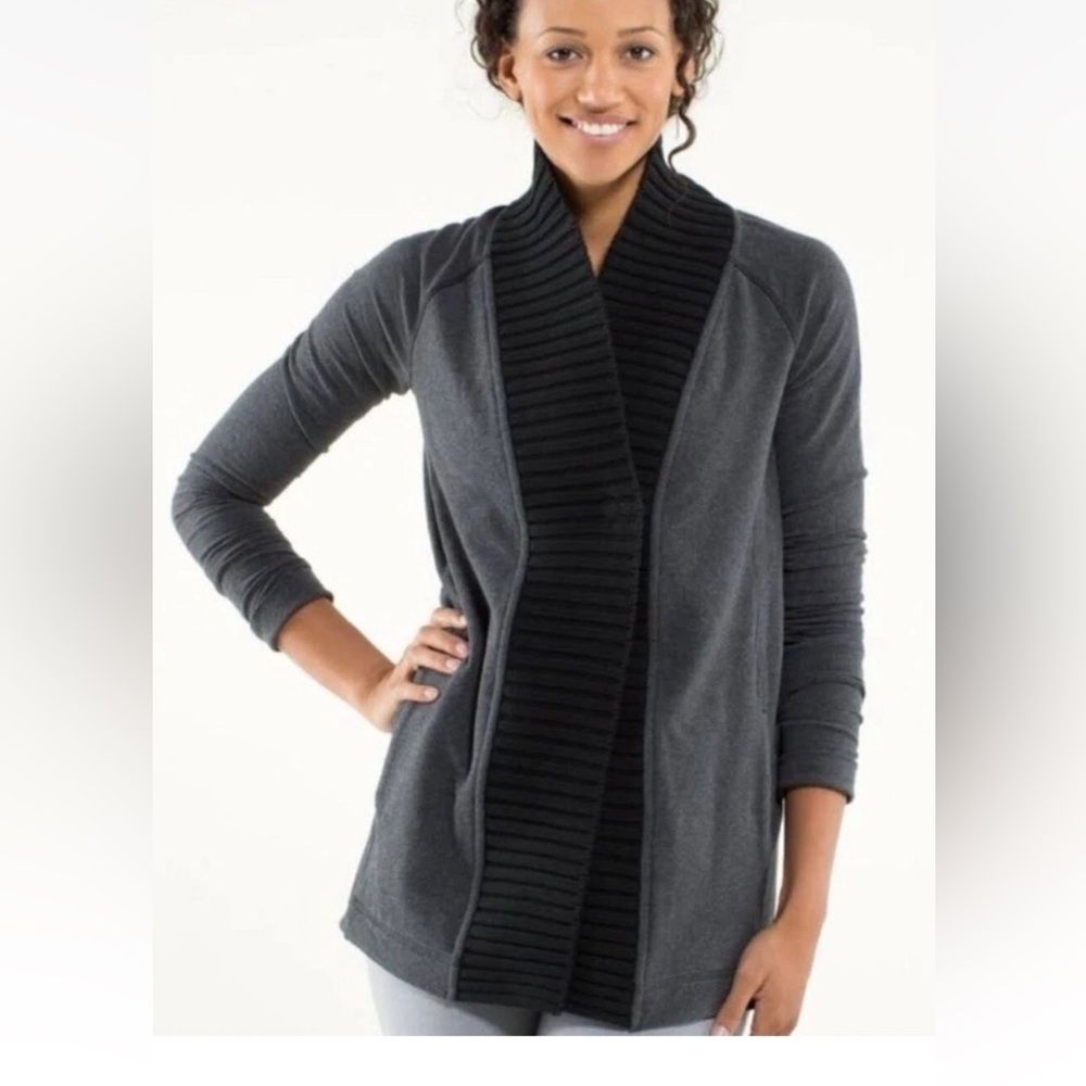 Lululemon athletica “Bliss Break Wrap” Yoga Gray Cardigan French Terry Size 4